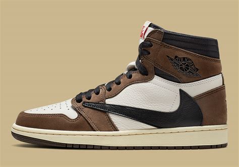 Travis Scott jordan 1s